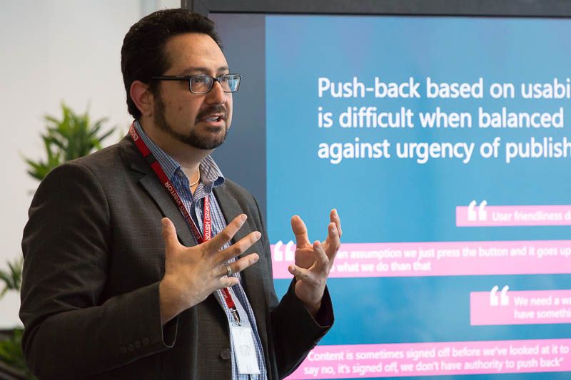 ThinkPlace partner Darren Menachemson delivers training for the APSC ThinkPlace partner Darren Menachemson delivers training for the APSC